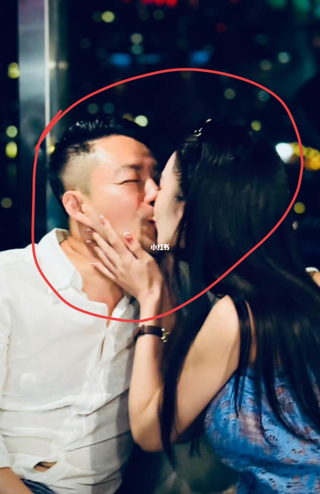 又幸福了！汪小菲夫妇亲吻照