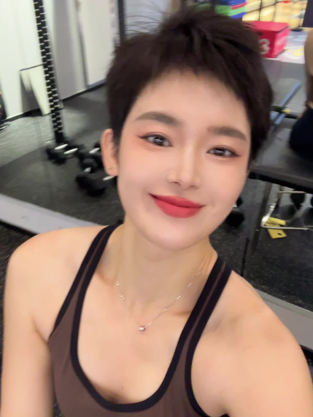 愿我们任何时候都有从头再来的勇气和魄力  而不仅仅是头发🧑🏻