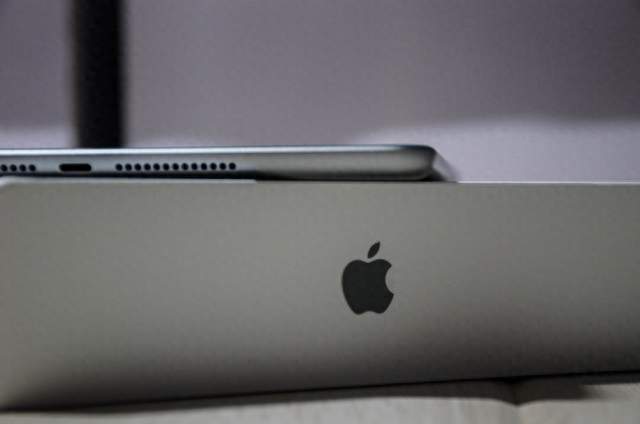 突发！iPhone全线涨价，新款Pro最高涨3500元，老机型也同步调价