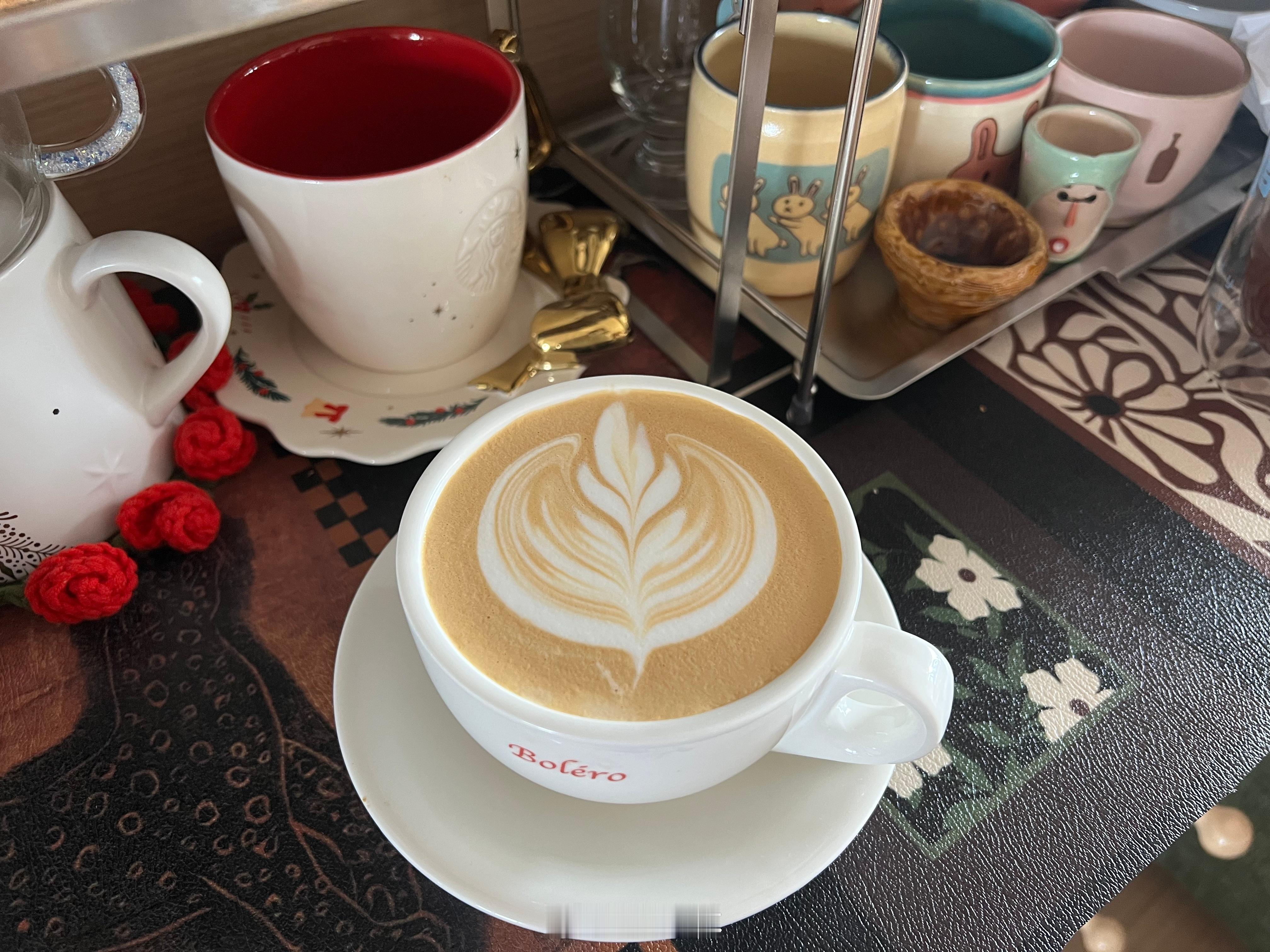 人到中年爱好开始逐渐离谱了之前只喝绿茶，如今闲来无事开始捣鼓咖啡了…生活点滴