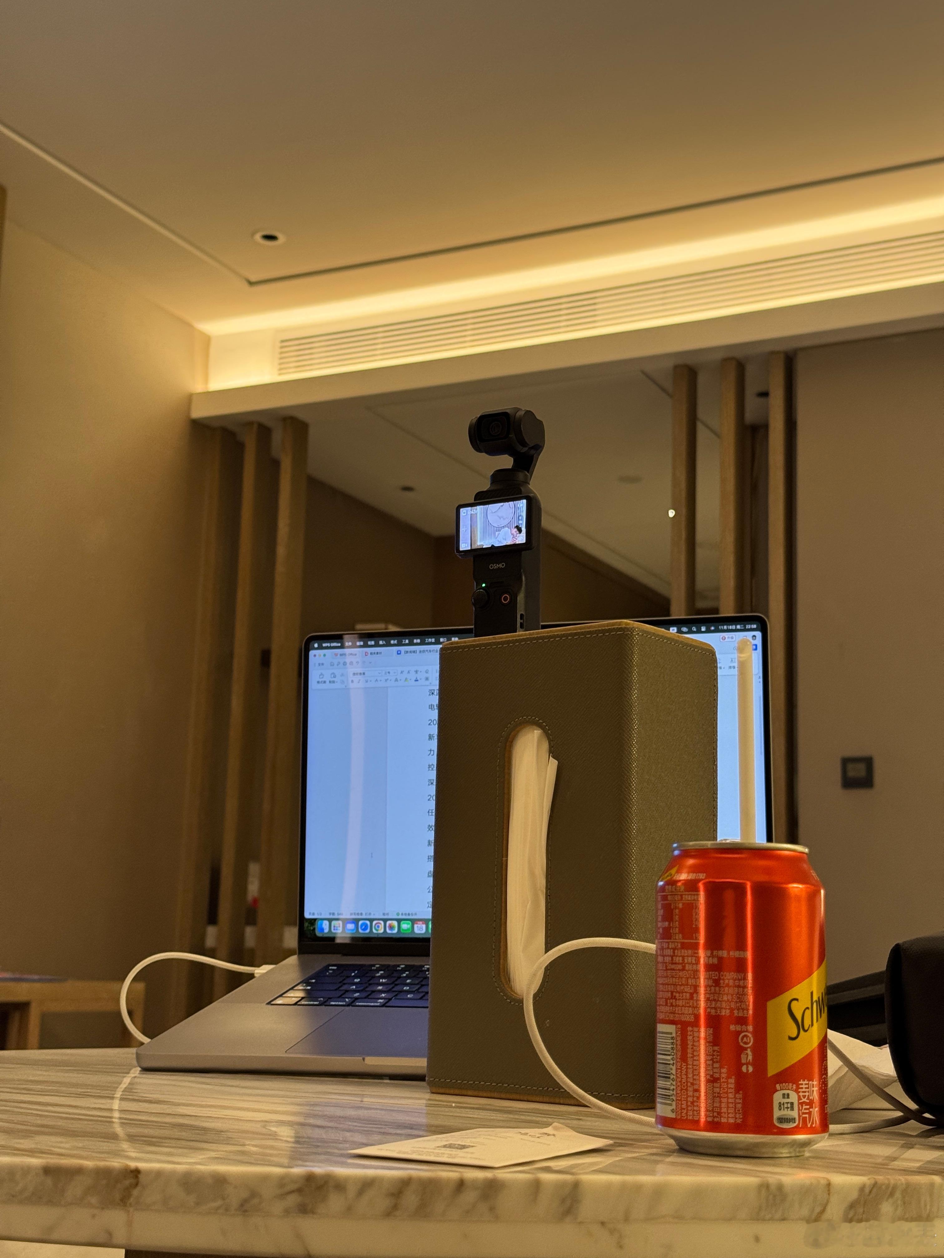 口播视频的幕后是这样的 