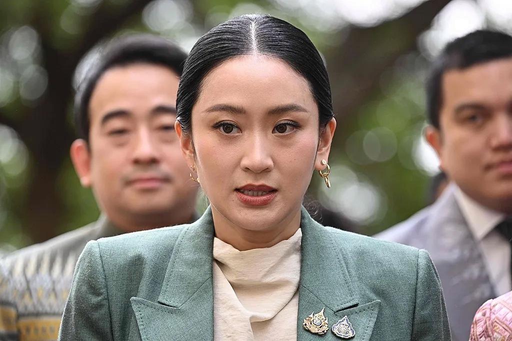 [太阳]泰国国王拉玛十世也没能护佩通坦周全，国家反腐委员会一致同意，决定成立专案