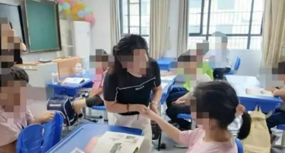 “这不是沟通差错，是明摆着抢功！”江西九江，一名男子和女友发了财，给老家特殊学校