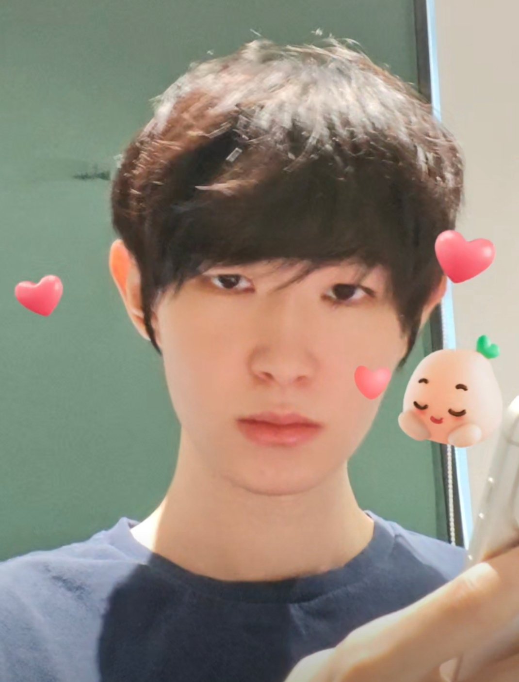 透过屏幕 此刻我也正看向你。🥺是前两天的直啵🌻 
