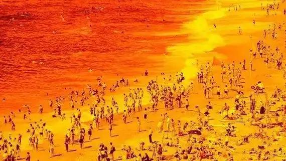 今年夏天欧洲这波热浪真够狠，法国、英国、德国这些地方，动不动就冲上三十五六度。