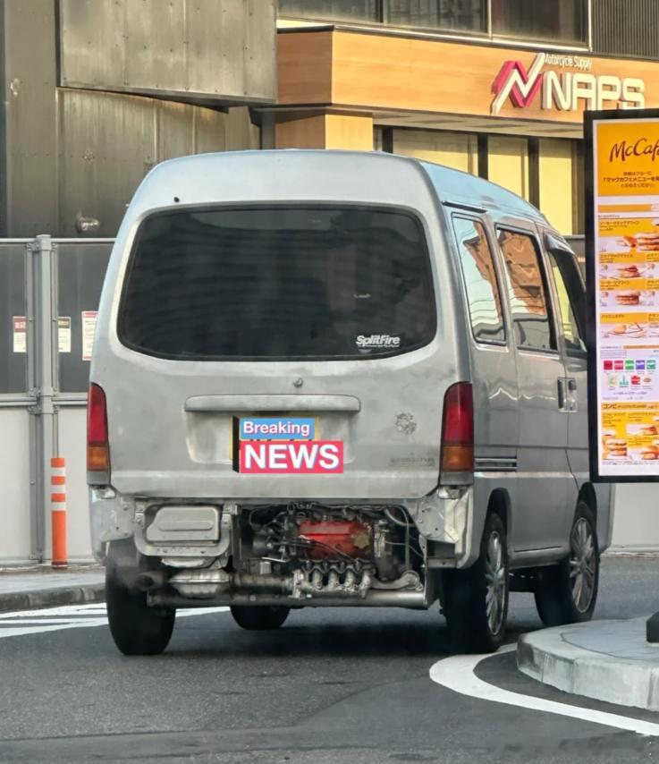 保时敏捷，红脖基尼，大马力后驱，红头引擎！ 