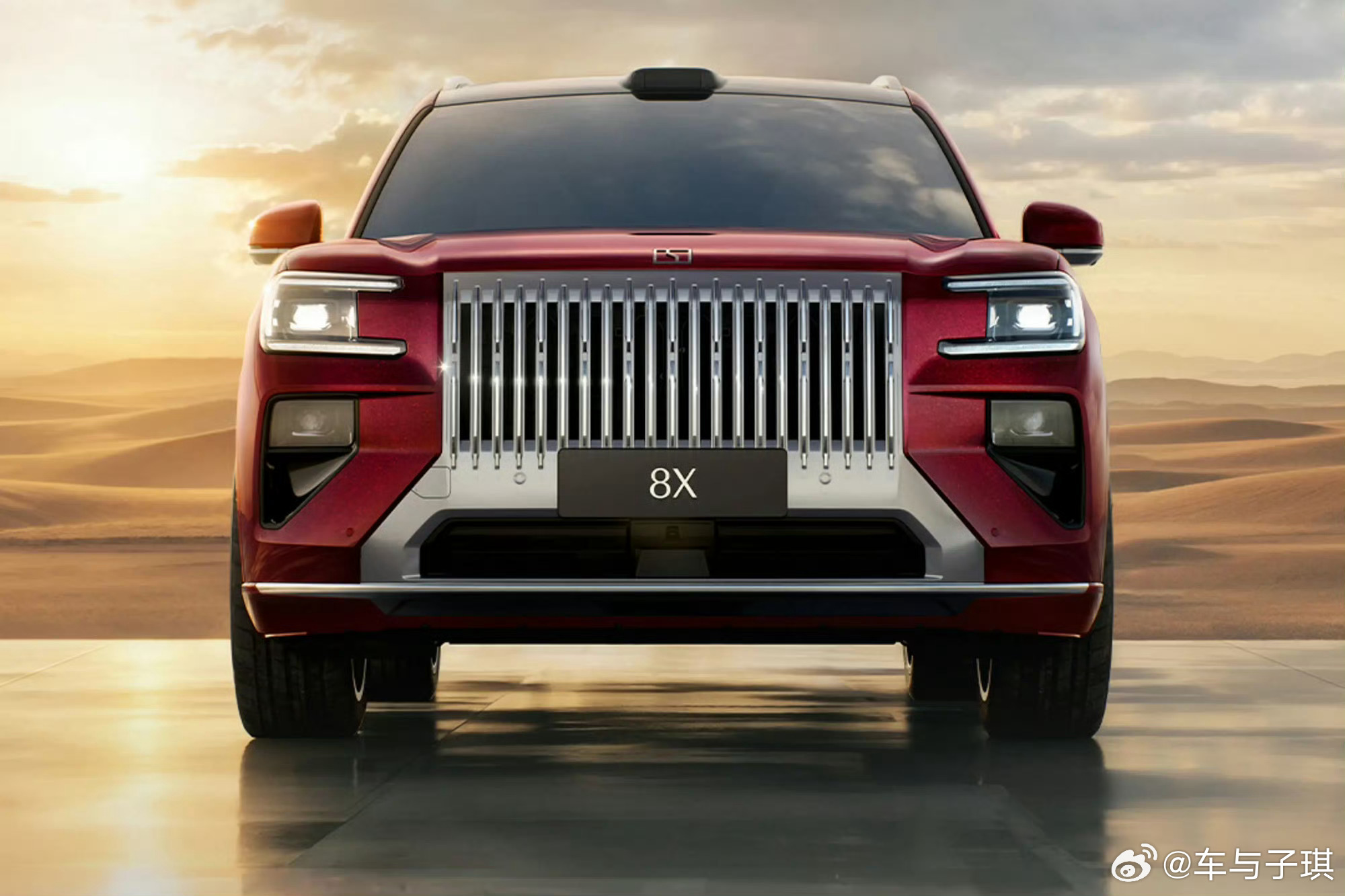 今天看完极氪8X内饰首发，确实有被戳中。最合我心意的就是它保留了大量实体按键，开