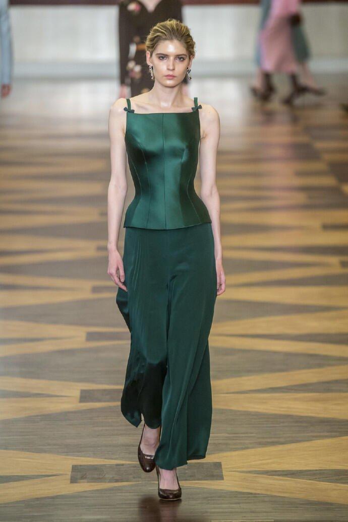 Ulyana Sergeenko 2018 秋冬高定 