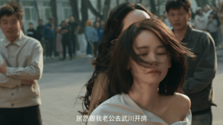 刘雅瑟哭戏隐身的名字 看刘雅瑟的哭戏，总是能够触动内心最深的部分，她的眼泪像是一