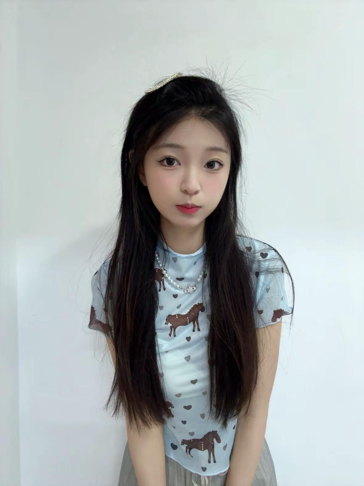 就这样吧 手机没油了甜妹 网拍 学生时代 穿搭