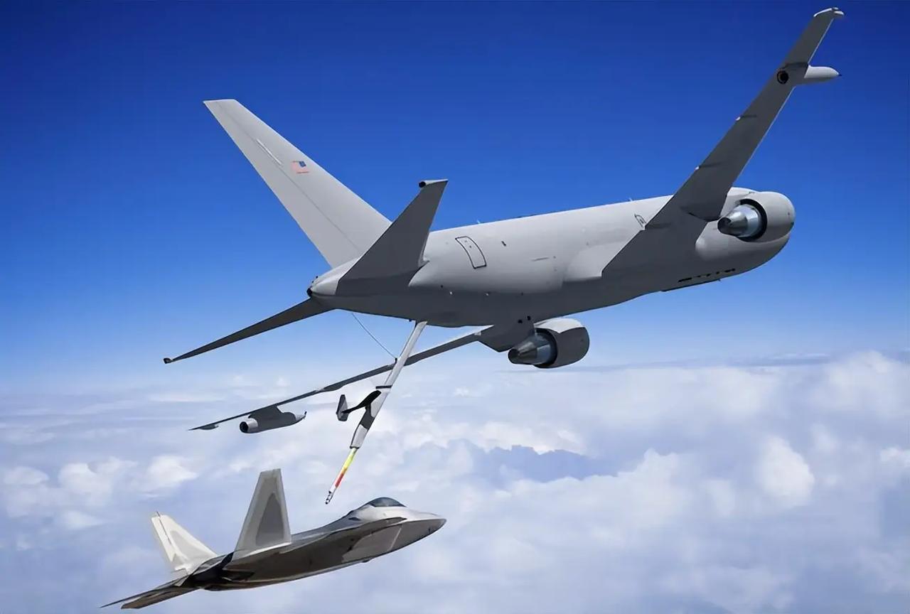 一天之内，两架美军空中加油机在海湾地区先后发出最高级别的7700紧急求救代码，这