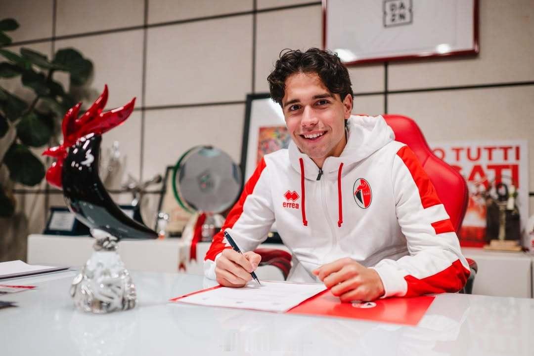 【官方】赛季前半程在意乙尤韦斯塔比亚出场8次（含杯赛一场）261分钟打进一球的本