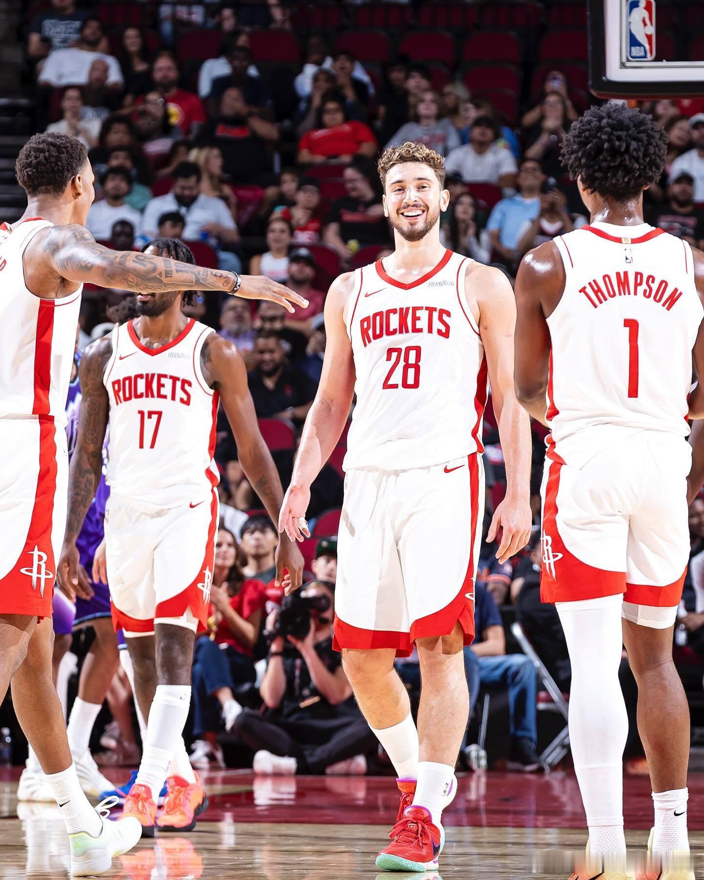 阿尔佩伦·申京本赛季前四场数据表现：♦️ 创NBA史上23岁及以下中锋开季连续5