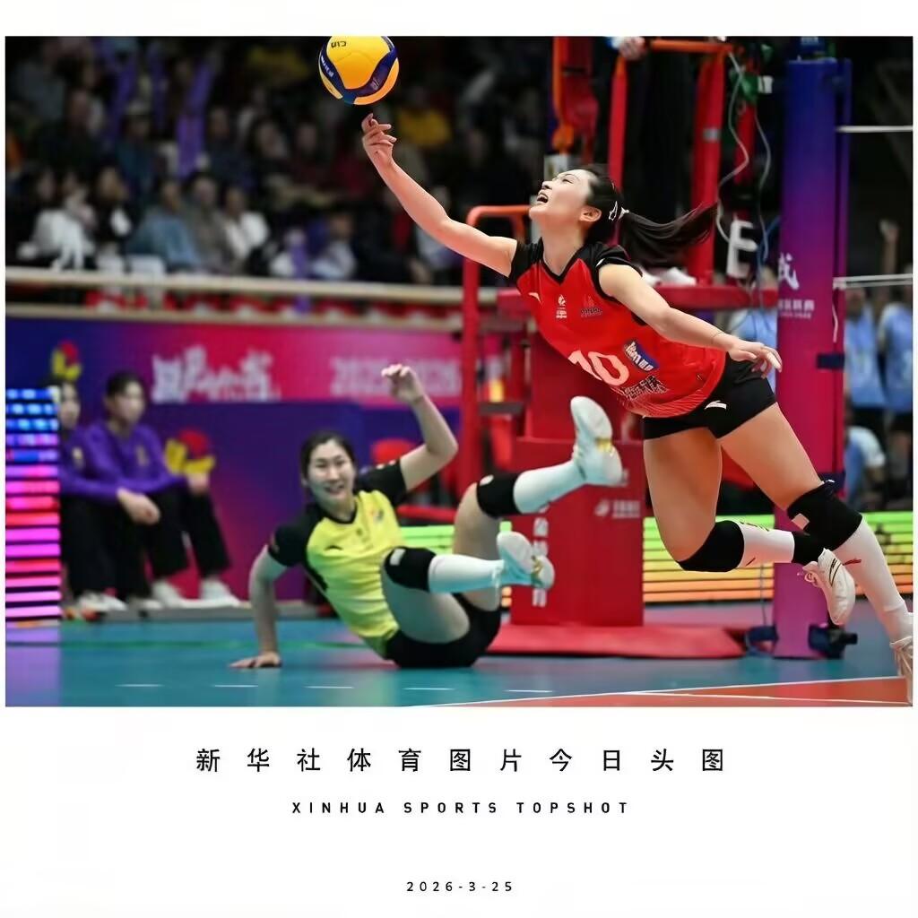 王梦洁这救球动作也太美太飒了吧[呲牙]
截取了新华社体育的一张图片，不为别的，只