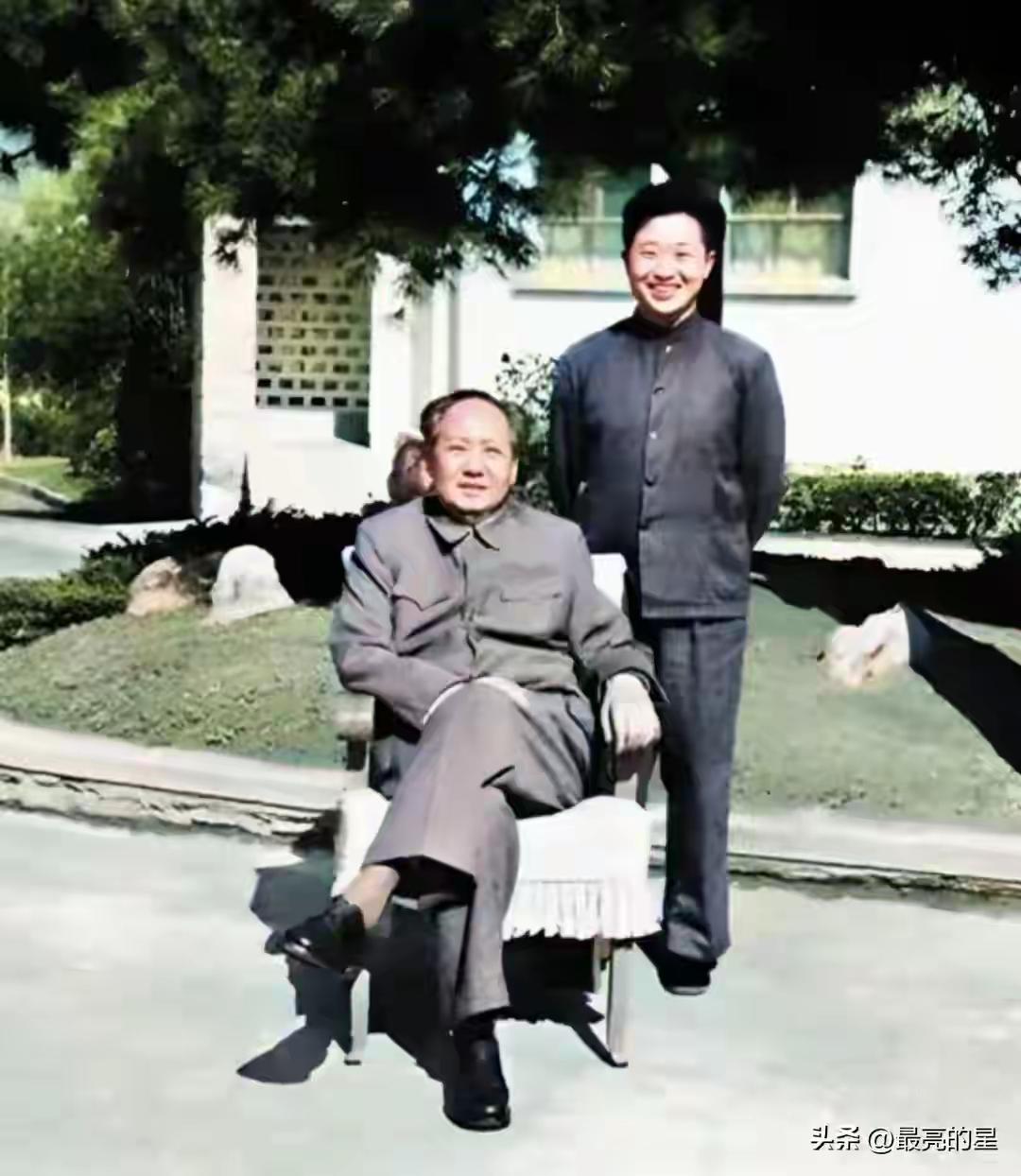 这张照片，实在是太珍贵了，建议大家点赞收藏
