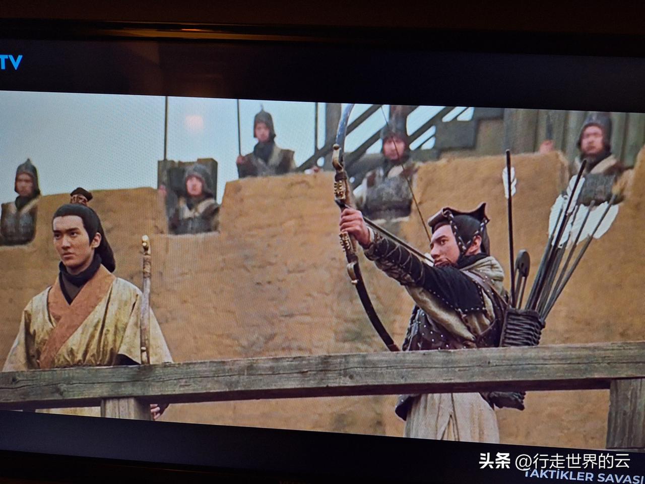 无所不知的豆包 豆包真神 你能看出这是我国哪部古装剧吗？也欢迎广大条友指点[玫瑰
