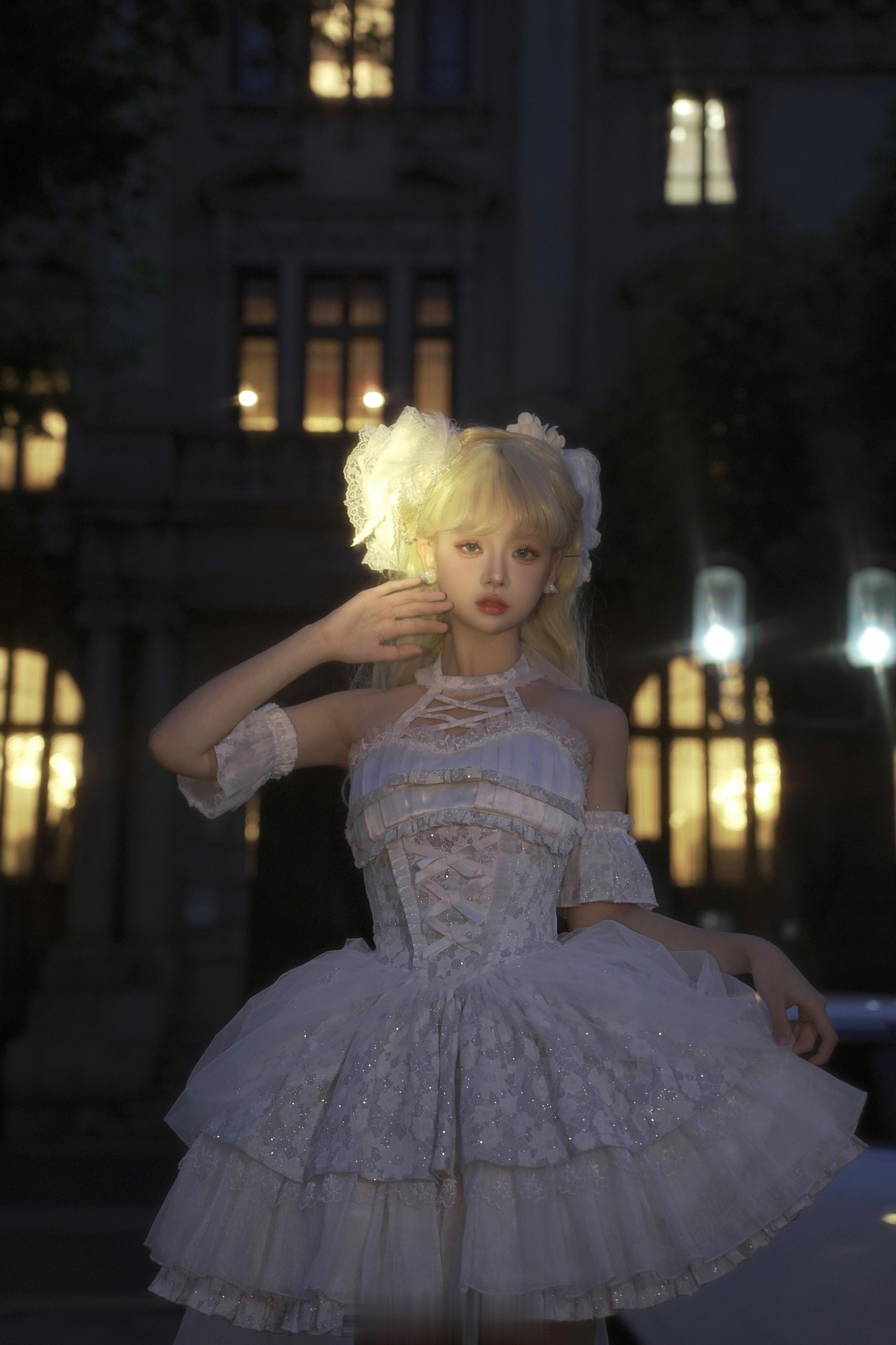 🌃    夜    🌃🧚🏼‍♀️：小野汀👗：沉浸式原创设计📷：熊北#