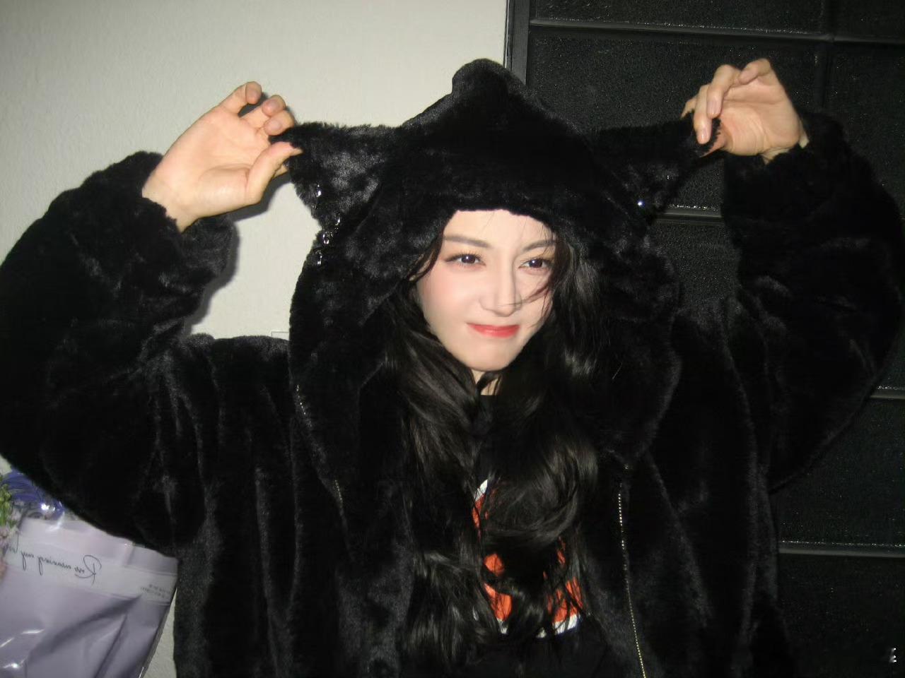 奶凶奶凶的迪丽热巴 