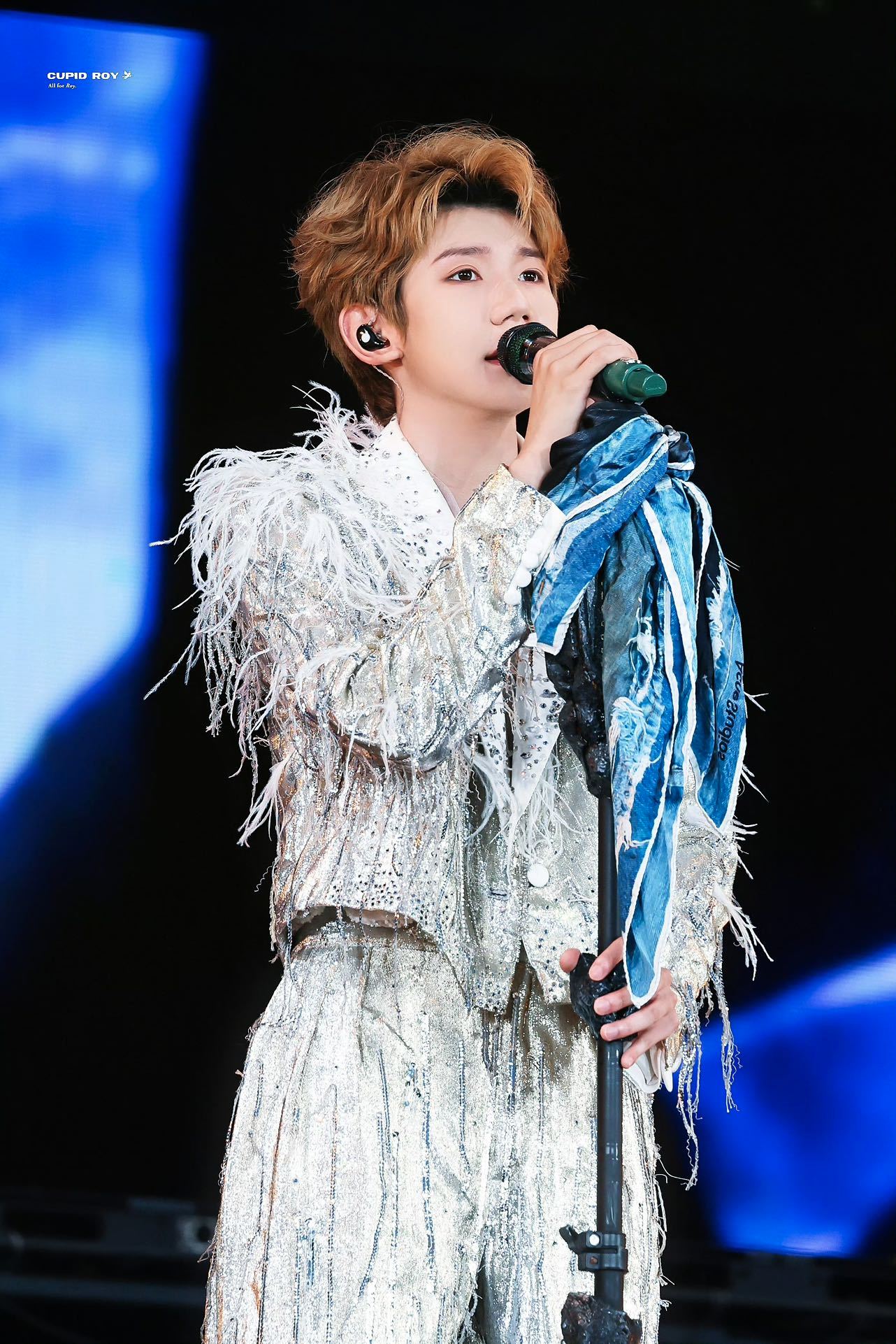王源演唱会选曲原创率、上座率、舞美审美好评率、观后体验感……全方位多边形战士一枚