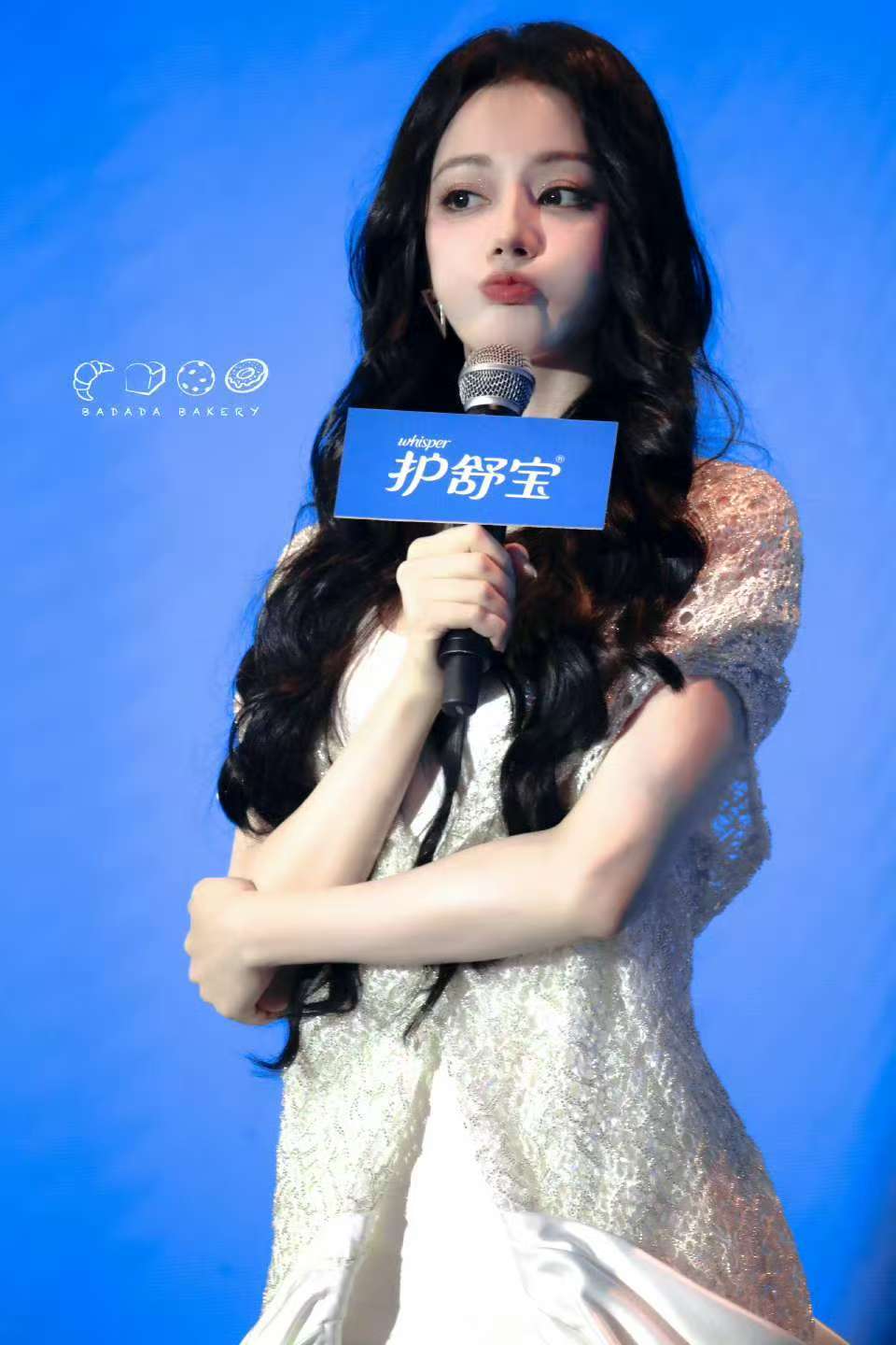 贺思慕斗志和干劲很重要，但更重要的，是不断坚持的努力。无论你已经工作还是仍在校园