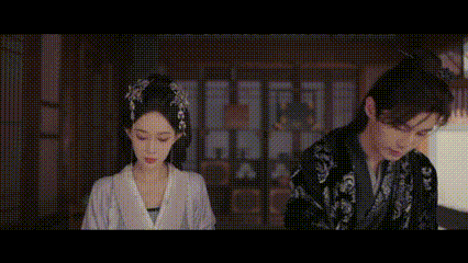 第一次见男主还要和岳父雄竞的 沈汐和被转圈圈的时候笑得真开心啊，沈岳山也是一脸宠