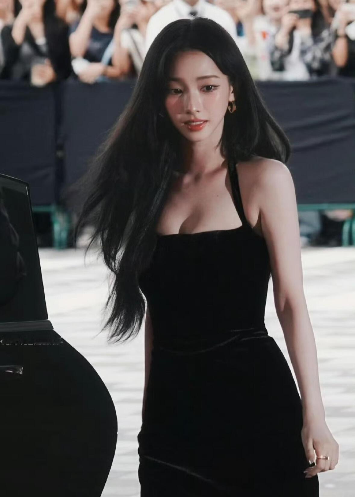 喜欢收集Karina‘s body….. 