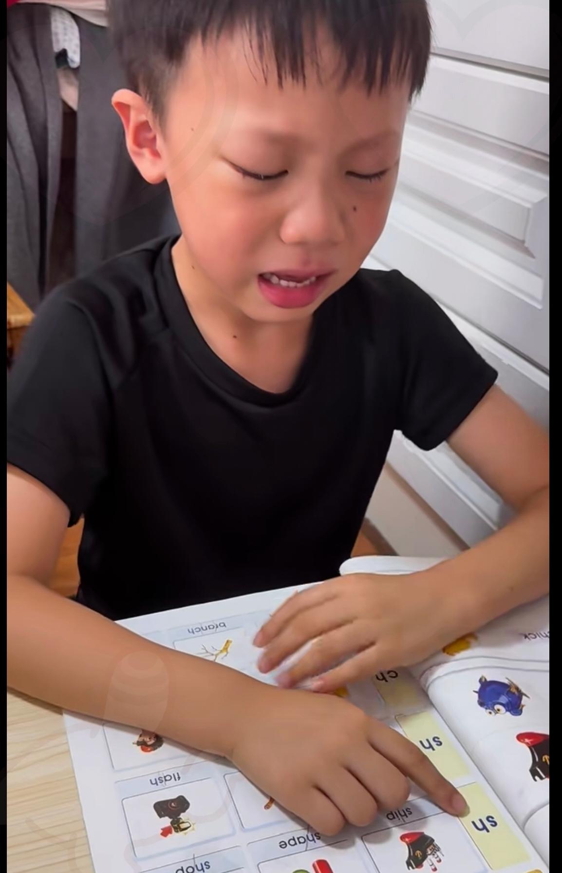 一年级数学11分、语文34分，我这学渣家长却偷着乐，育儿哪用死磕分数！
 
  