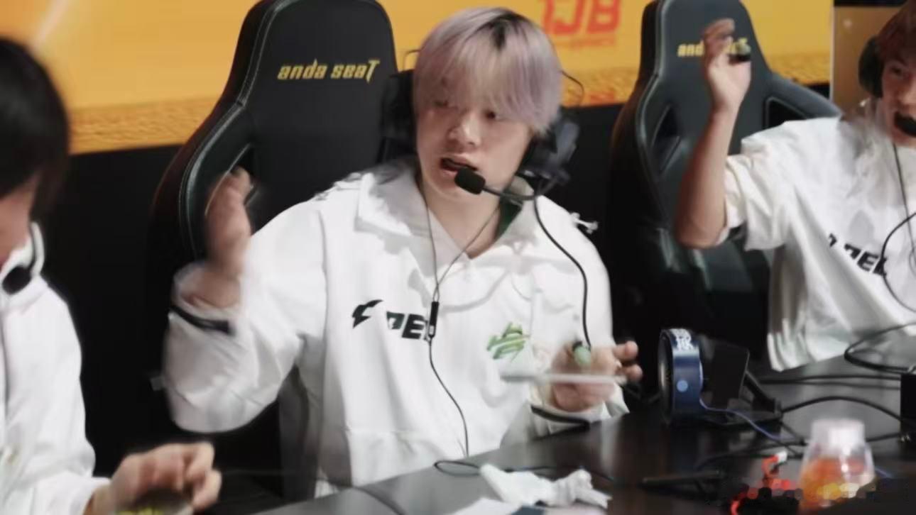 诚c感谢不服输的自己诚c联赛3000淘汰诚c发文感谢那个不服输自己，未来继续火力