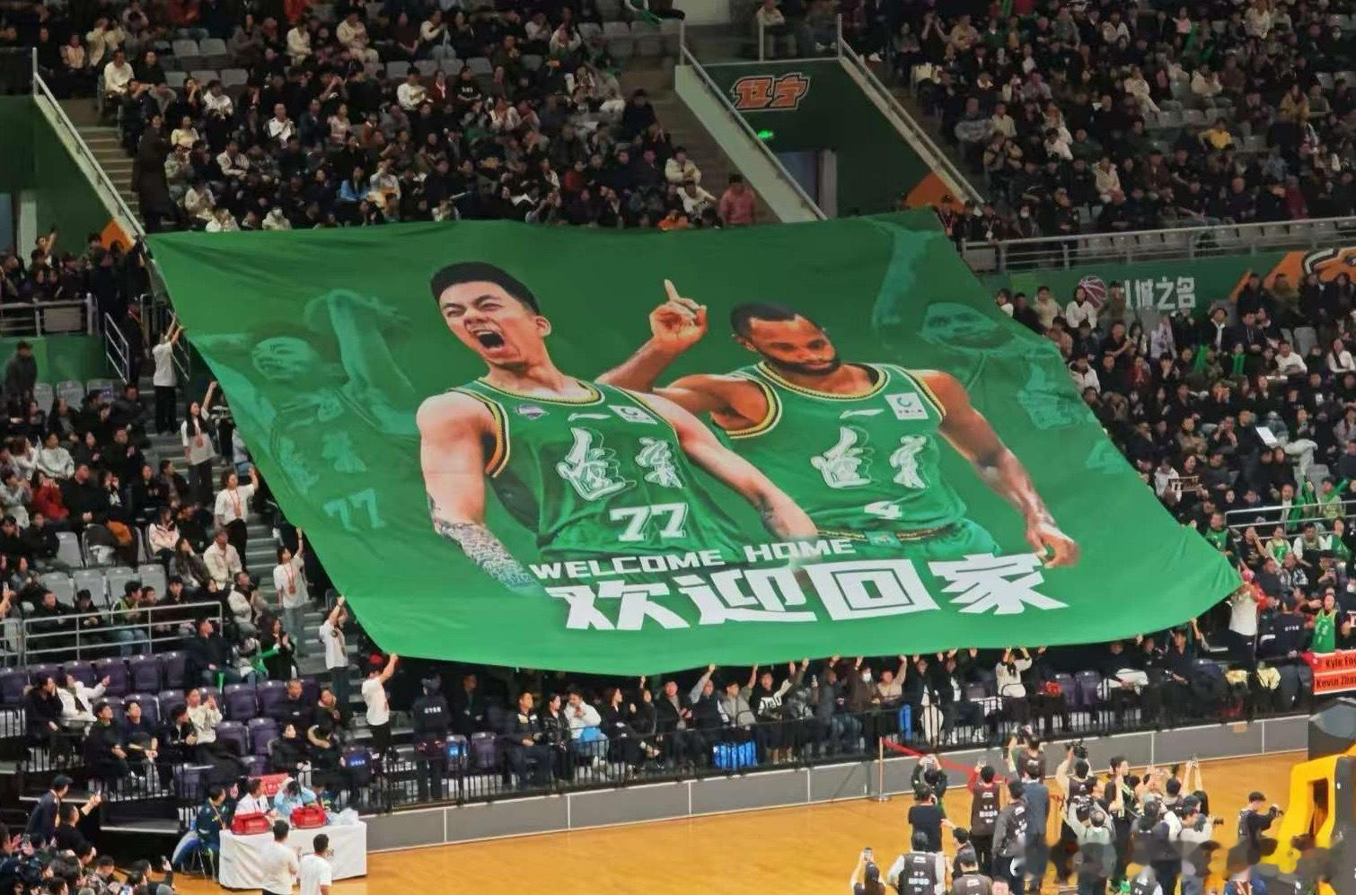 相信弗格和张镇麟看到辽宁队现在的状态也会很感慨吧…辽篮这次经历的四连败是继201