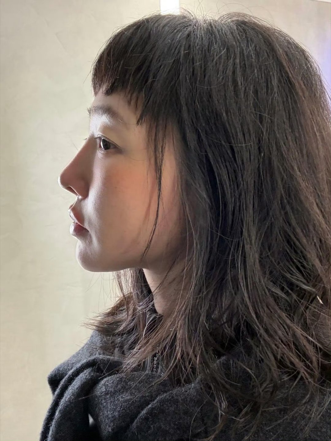 白百何剪了狗啃刘海，姐居然hold住了这个发型[点赞]真的好美好日系[比耶][比