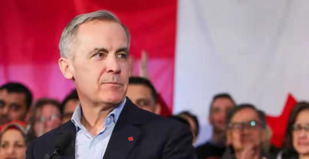 特朗普重返白宫后挥舞的关税大棒，非但没把加拿大敲晕，反而直接把这个北美的铁杆盟友