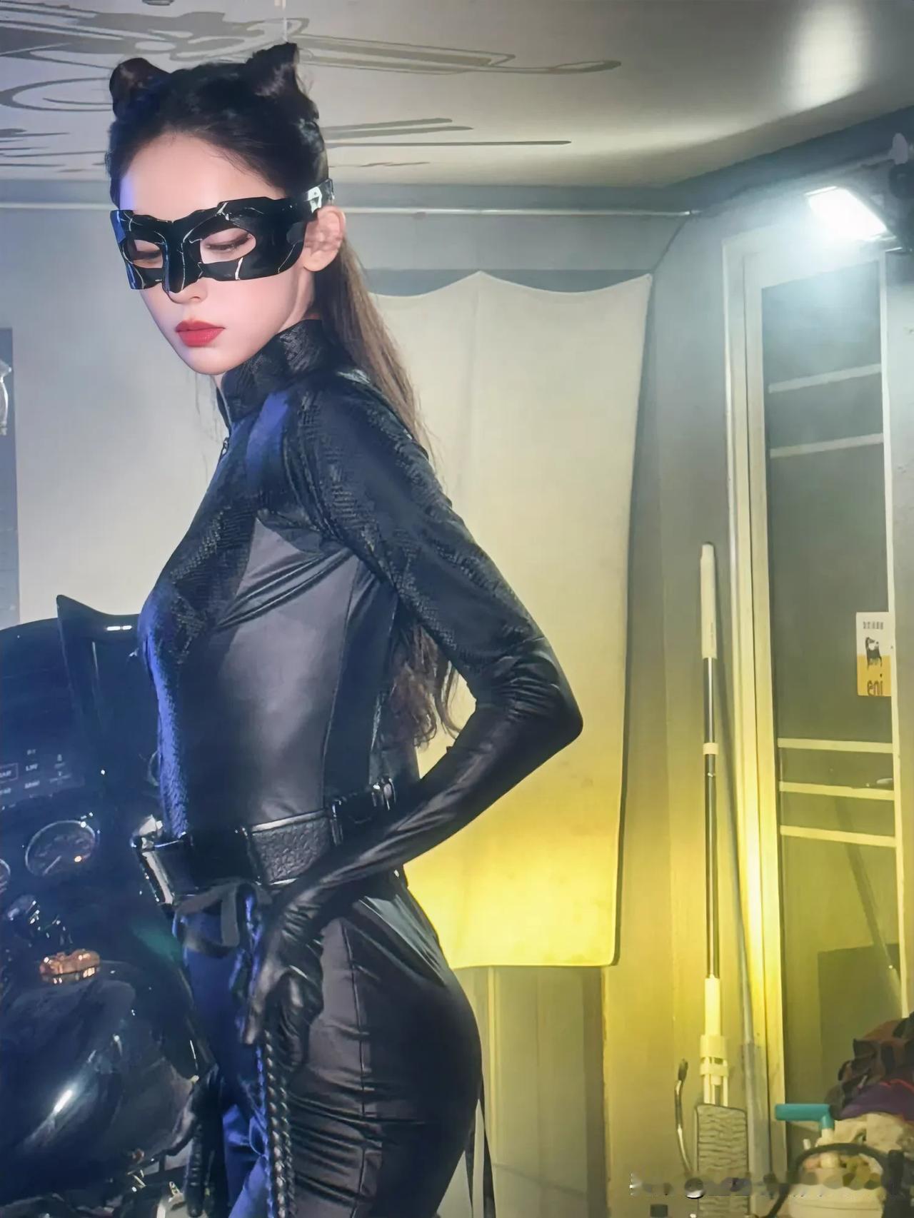 娜扎性感妩媚，谁不爱呢？