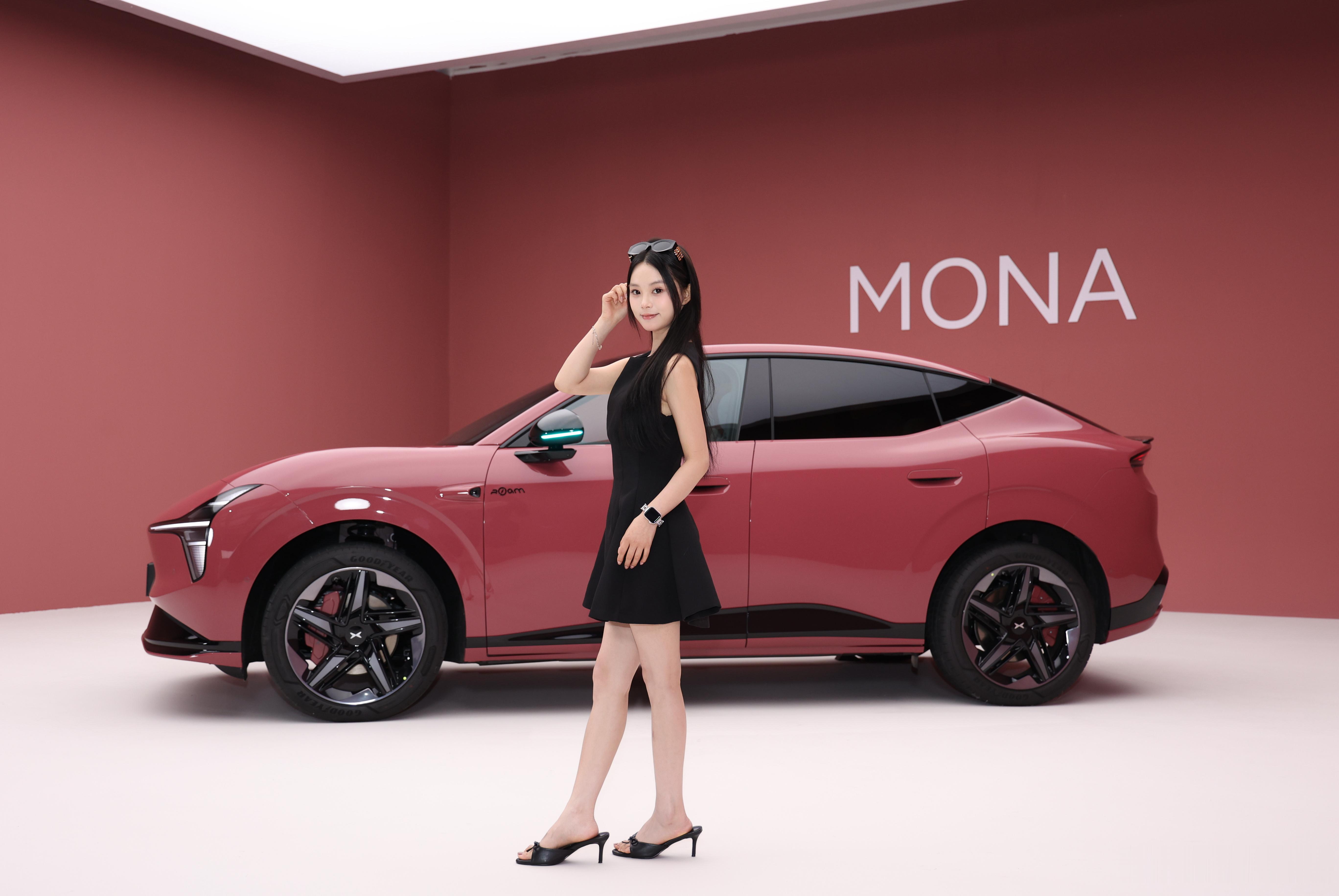 你浅浅的微笑就像「乌梅子酱」小鹏MONA L03🍒小鹏MONAL03新车色太好
