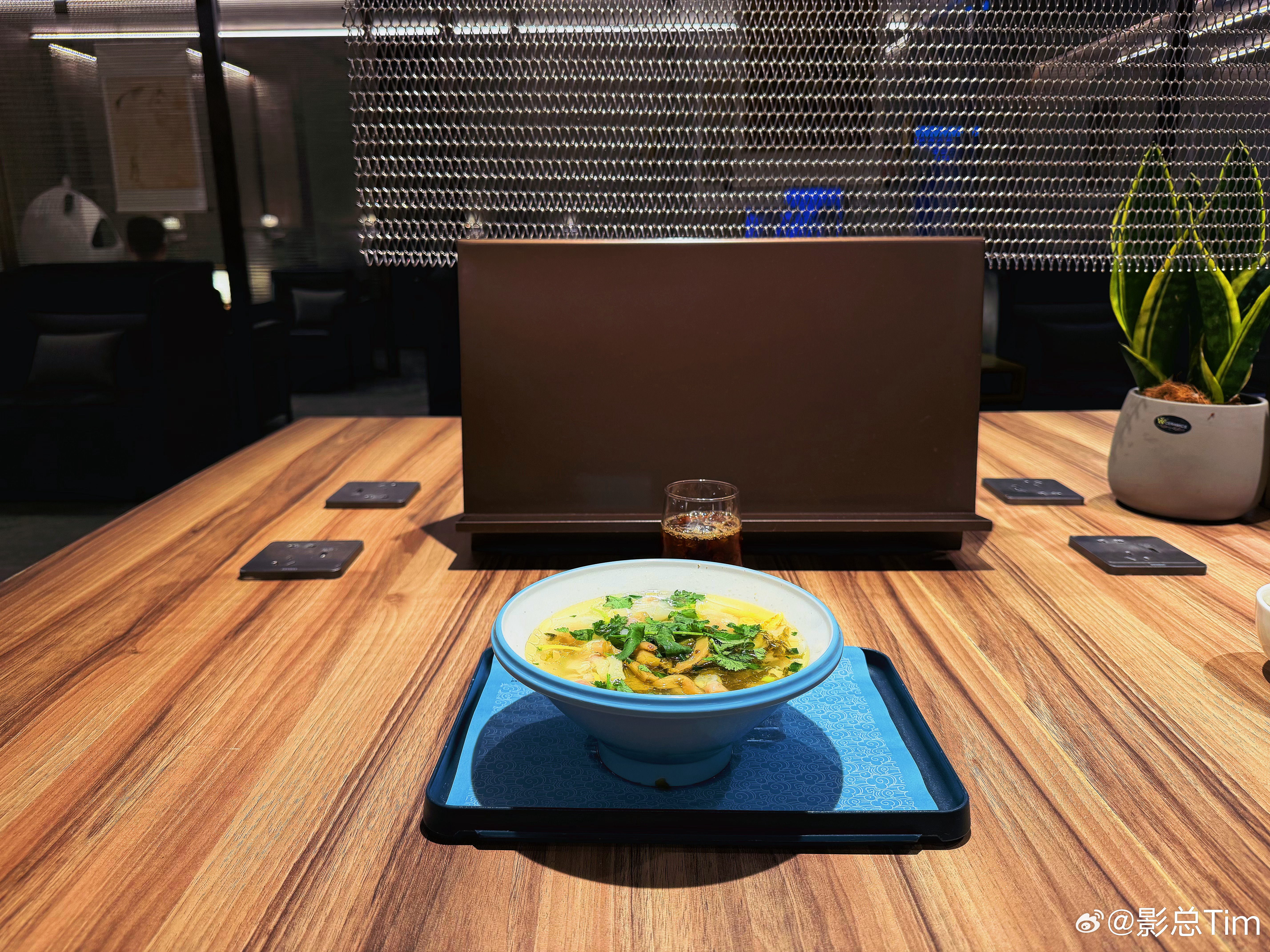 我感觉我最近已经把休息室当自己食堂了 杭州·杭州萧山国际机场