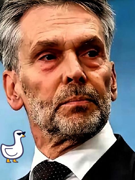 稀土反制！中国这一招，让ASML彻底坐不住了

荷兰刚宣布卡死光刻机出口，中国反