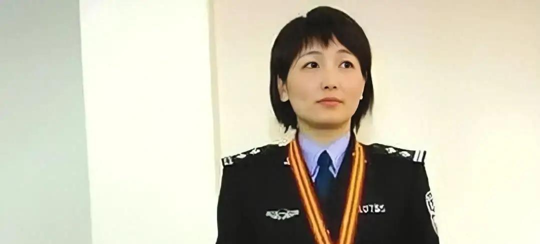 2006年，张高平在监狱里看到电视上的聂海芬，正对着镜头侃侃而谈，说勾海峰案如何