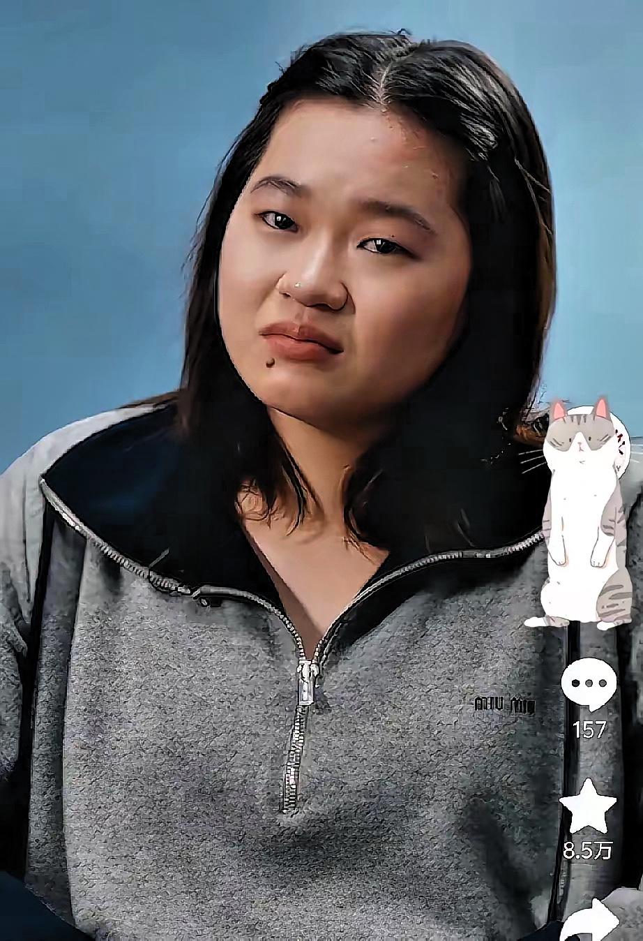 要不是港媒把那个微信群的事捅出来，谁敢信现在的网络环境能恶臭成这样？
 
一个2