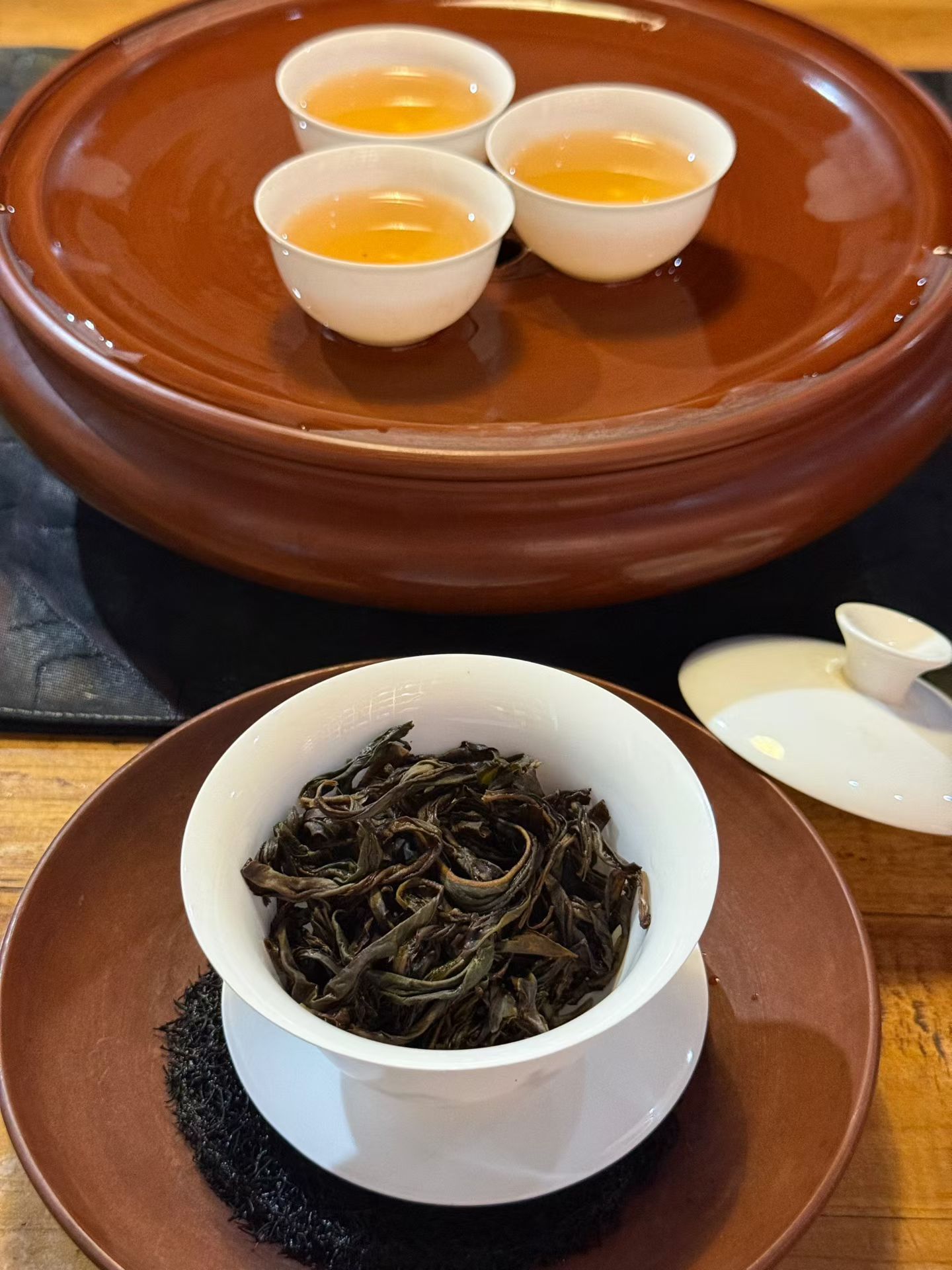 茶道  喝茶的人不一定是平常人，但至少有颗平常心，他们常用慢功夫，常用一种特定心