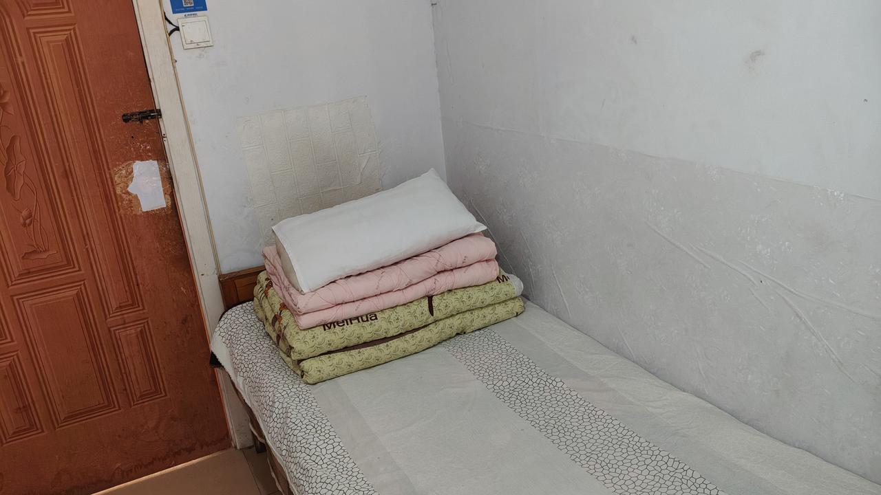 避雷淄博张店区昌国西路客运站中心向东50米房石小区2号3单元二层3西3号的好运来