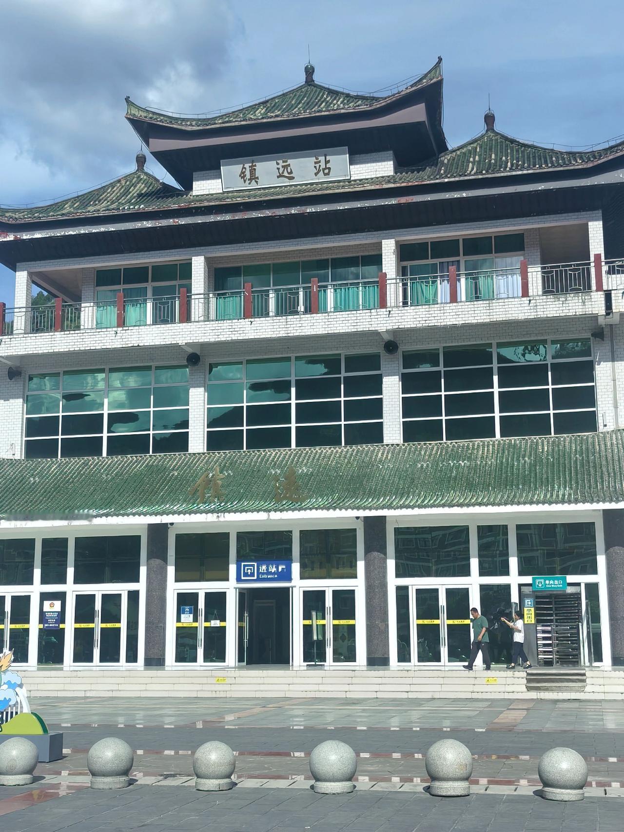 大美贵州，镇远古城你好！
感受历史文化的魅力 历史底蕴的文化古迹 在旅行中读历史