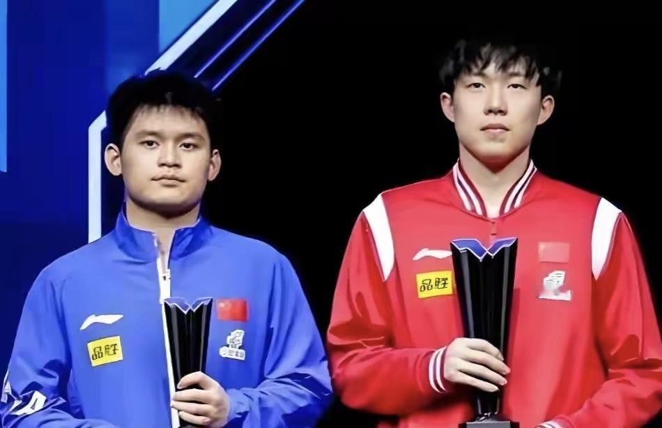 周启豪1:3输给法国不满18岁的科顿，
成为国乒本次比赛第三位被淘汰者选手。
