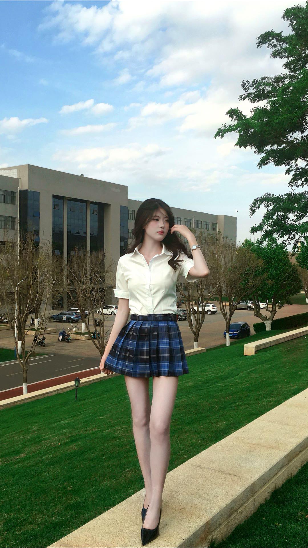 美女服装搭配减龄