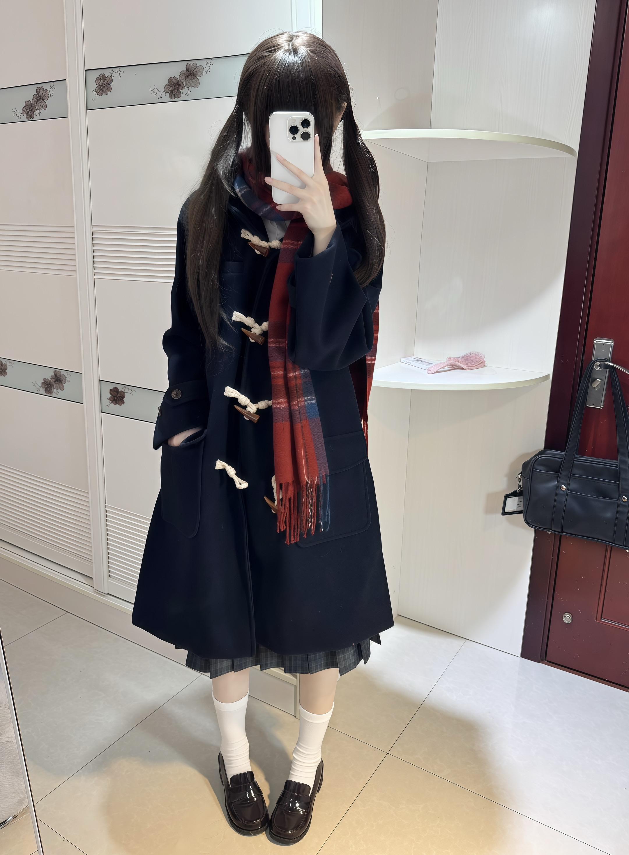 人总是喜欢反季节的东西 就像幸福后知后觉