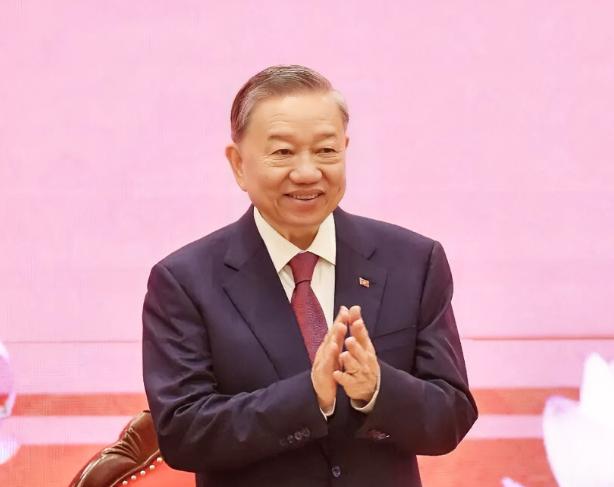 成了，越南答应中国了

北京时间4月15日这场会谈，越南方面给出的表态可以说是相