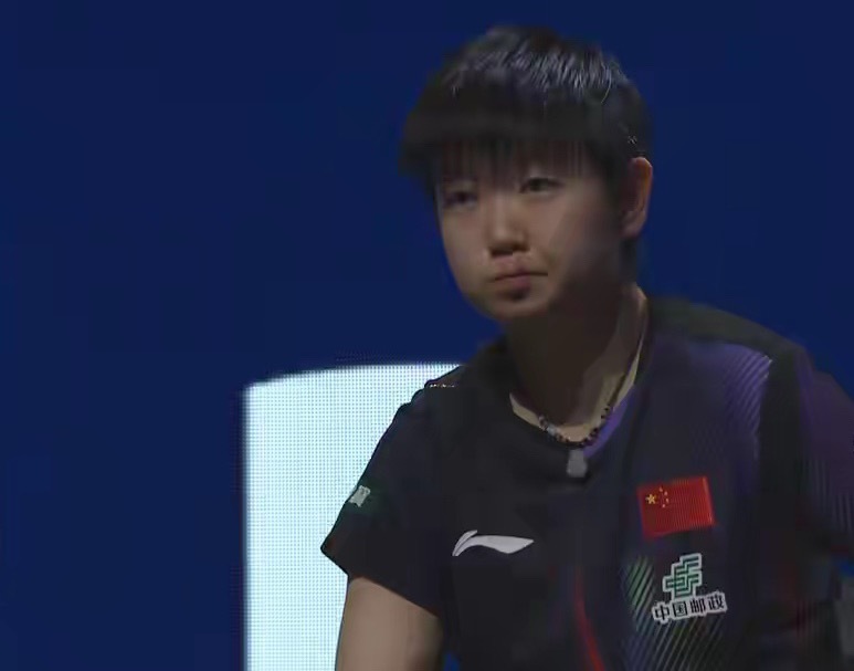 三连冠创历史！孙颖莎4-1击败王曼昱卫冕世界杯，成世界杯第一人2026年澳门乒乓