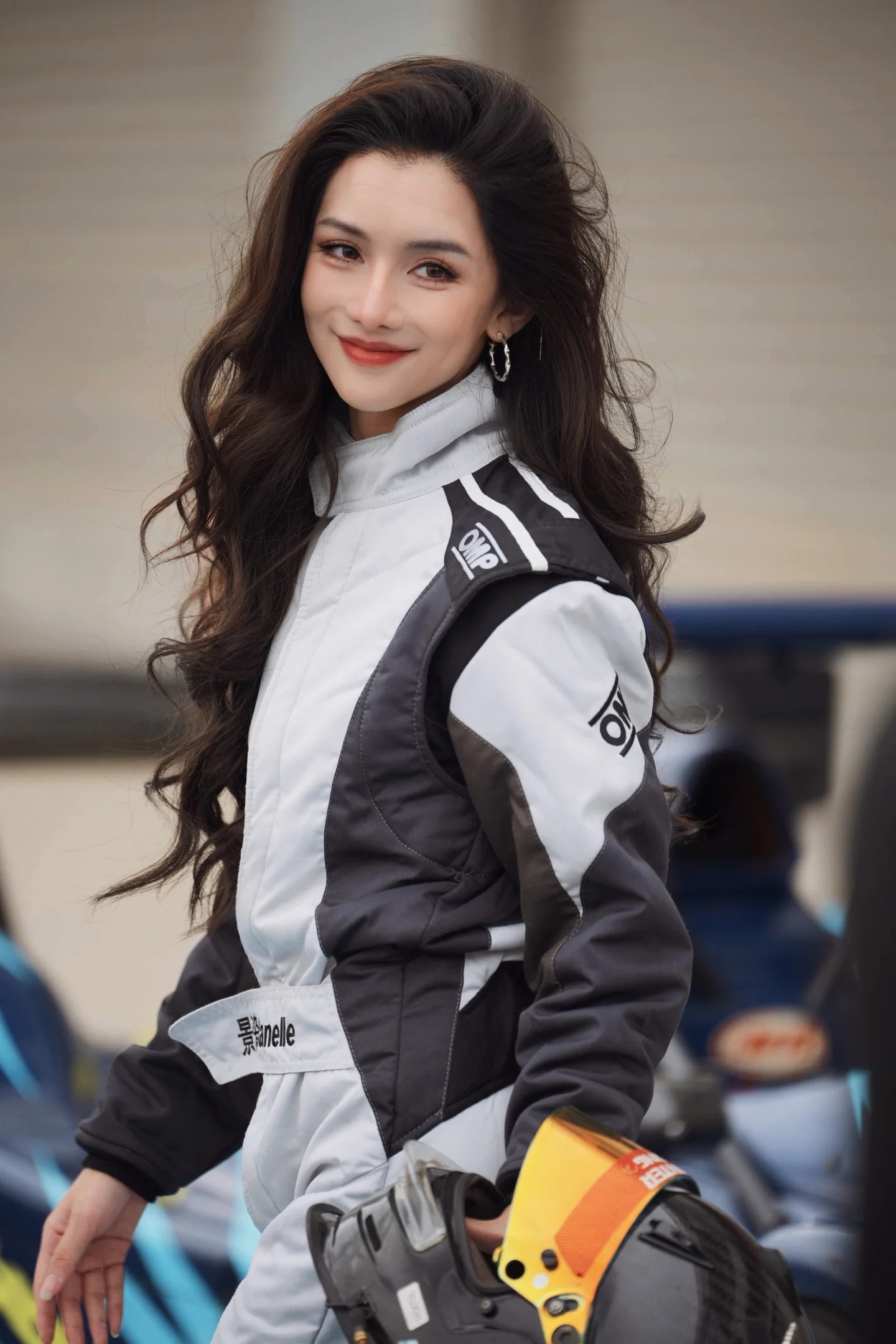 景瓷 车手服造型 上海F1大奖赛 