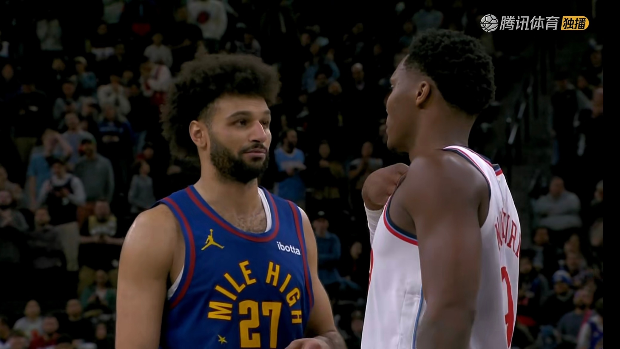 掘金落后三分，穆雷造成三罚，穆雷未能三罚全中。究竟是谁在反复点播这同一集快船新援