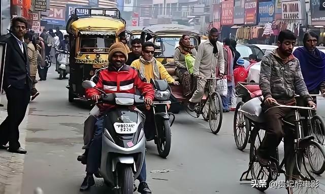 中国现在最担心的国家估计就是印度了，担心印度突然“崩溃”。

印度人口成了世界第