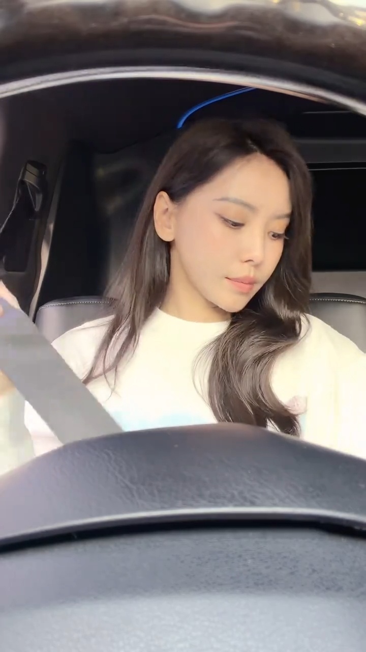 素皮俊夫我要做你副驾🥵going人的事于文文都做了 ​​​