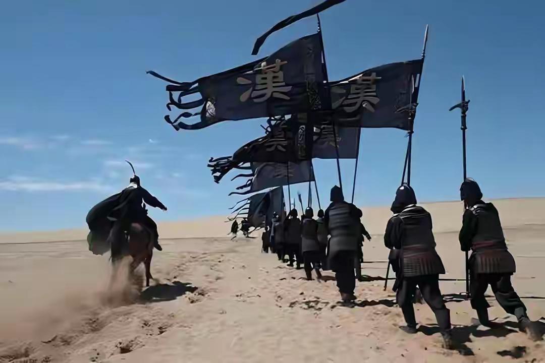 历史上最强势的皇帝，在位54年打了43年仗，谁不服就打谁忍了70年
 
大家想想